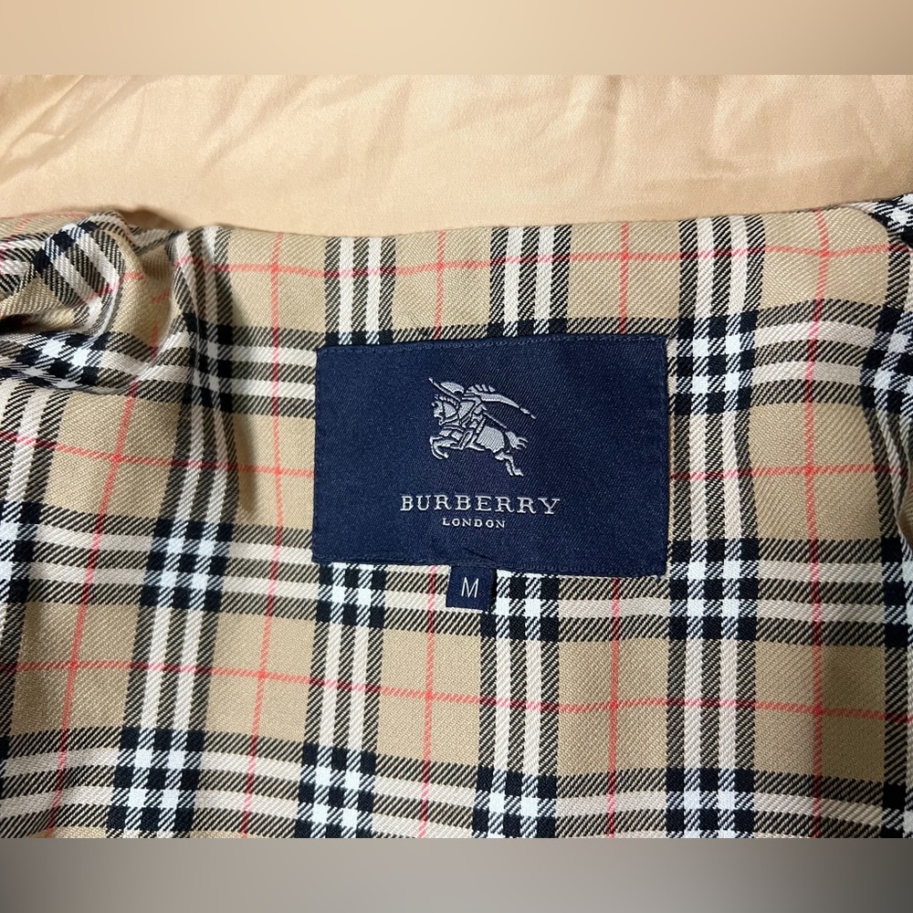 Burberry Trench Coat - Picture 4 of 15